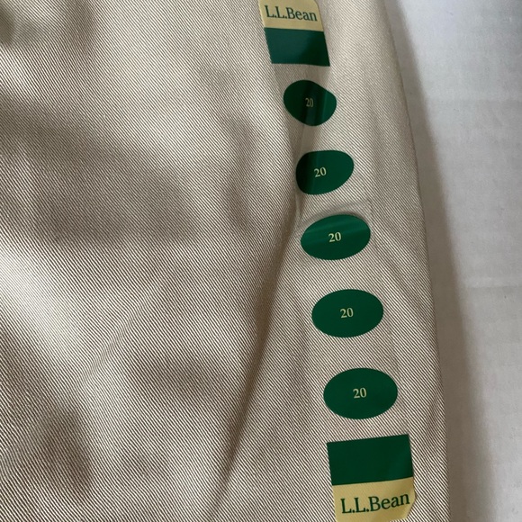 L.L. Bean Classic Fit Women’s Pants Tan Size 20 NWT - Picture 10 of 16